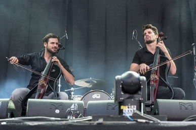 Image of artist 2Cellos