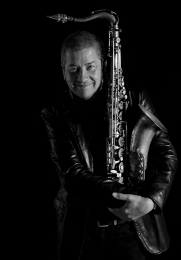 Image of artist Andy Sheppard