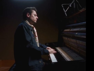 Image of artist Yaacov Salah